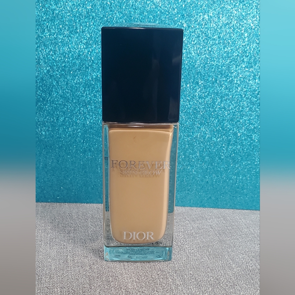 Dior Forever Skin Glow Foundation 3W